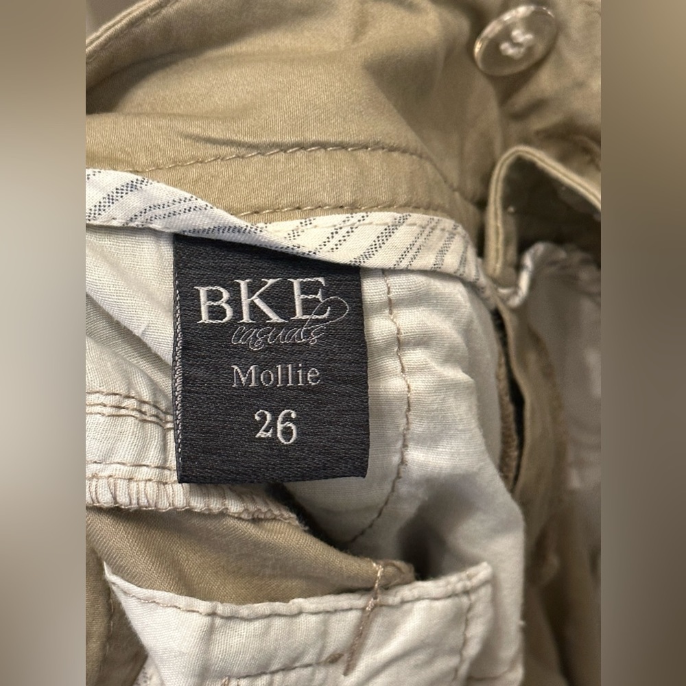 BKE bootcut kakis. - Picture 5 of 6